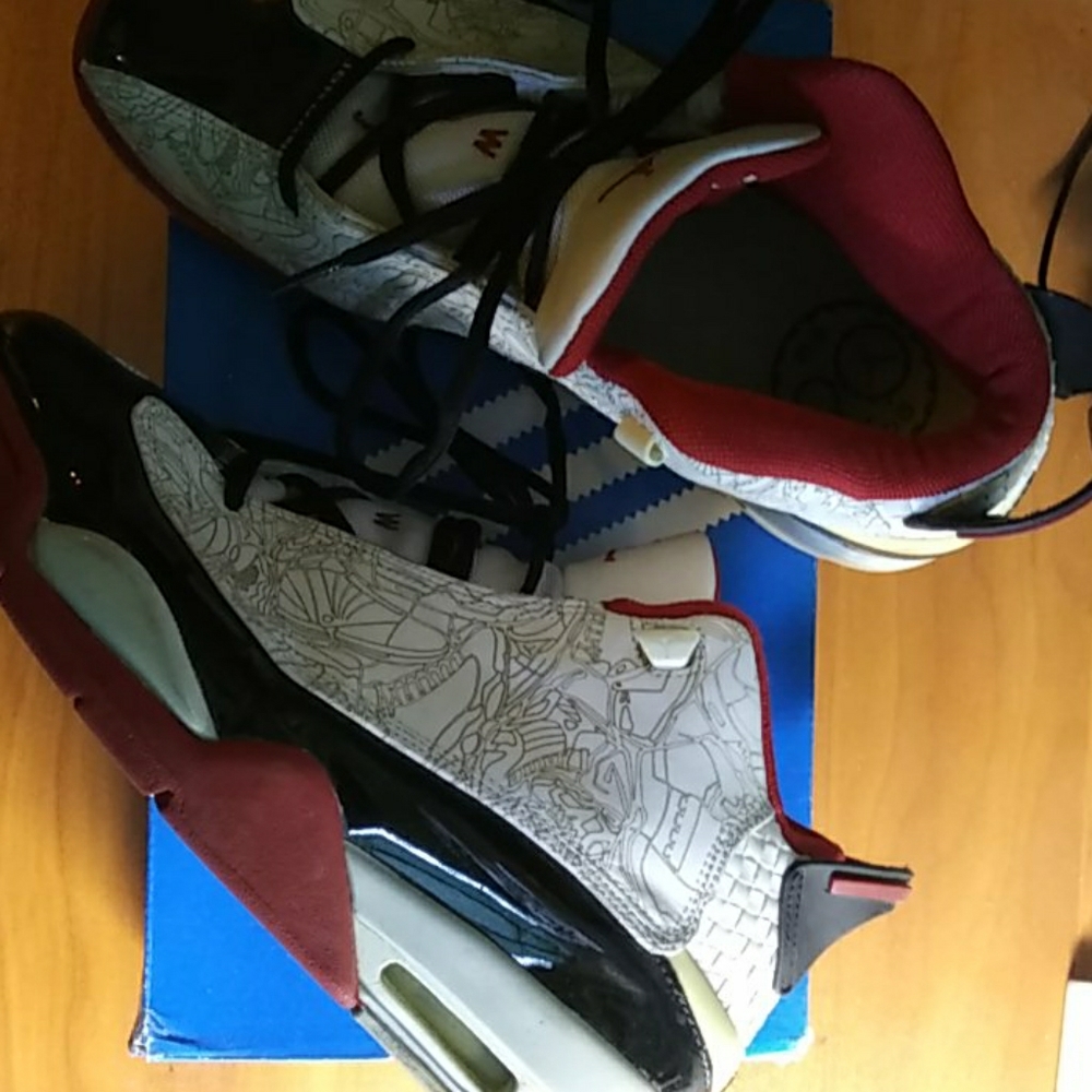 Nike Jordans Size 9